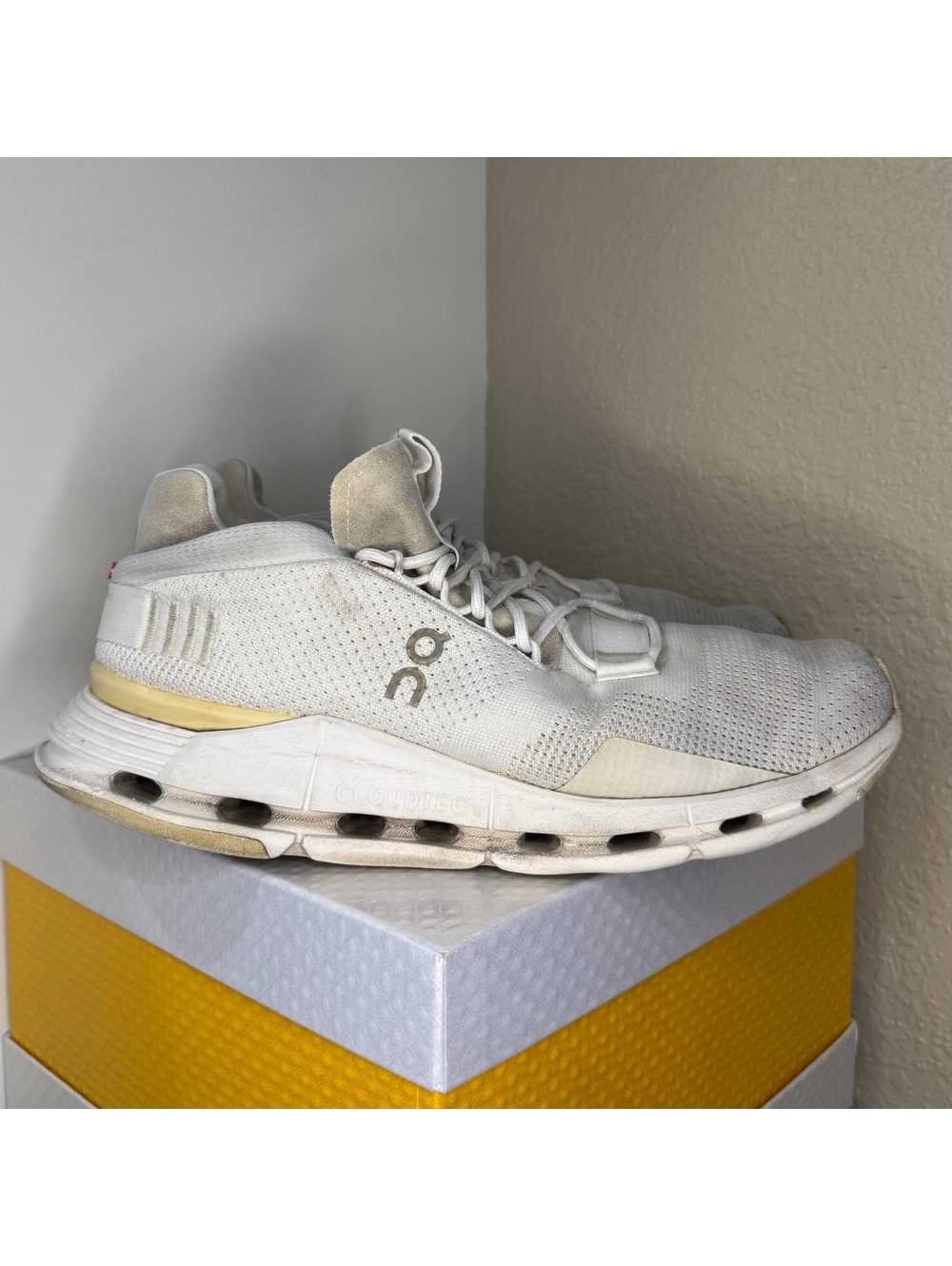 On Cloudswift 3 AD Women’s 8.5 White Cream Running Shoes 3WD1015
